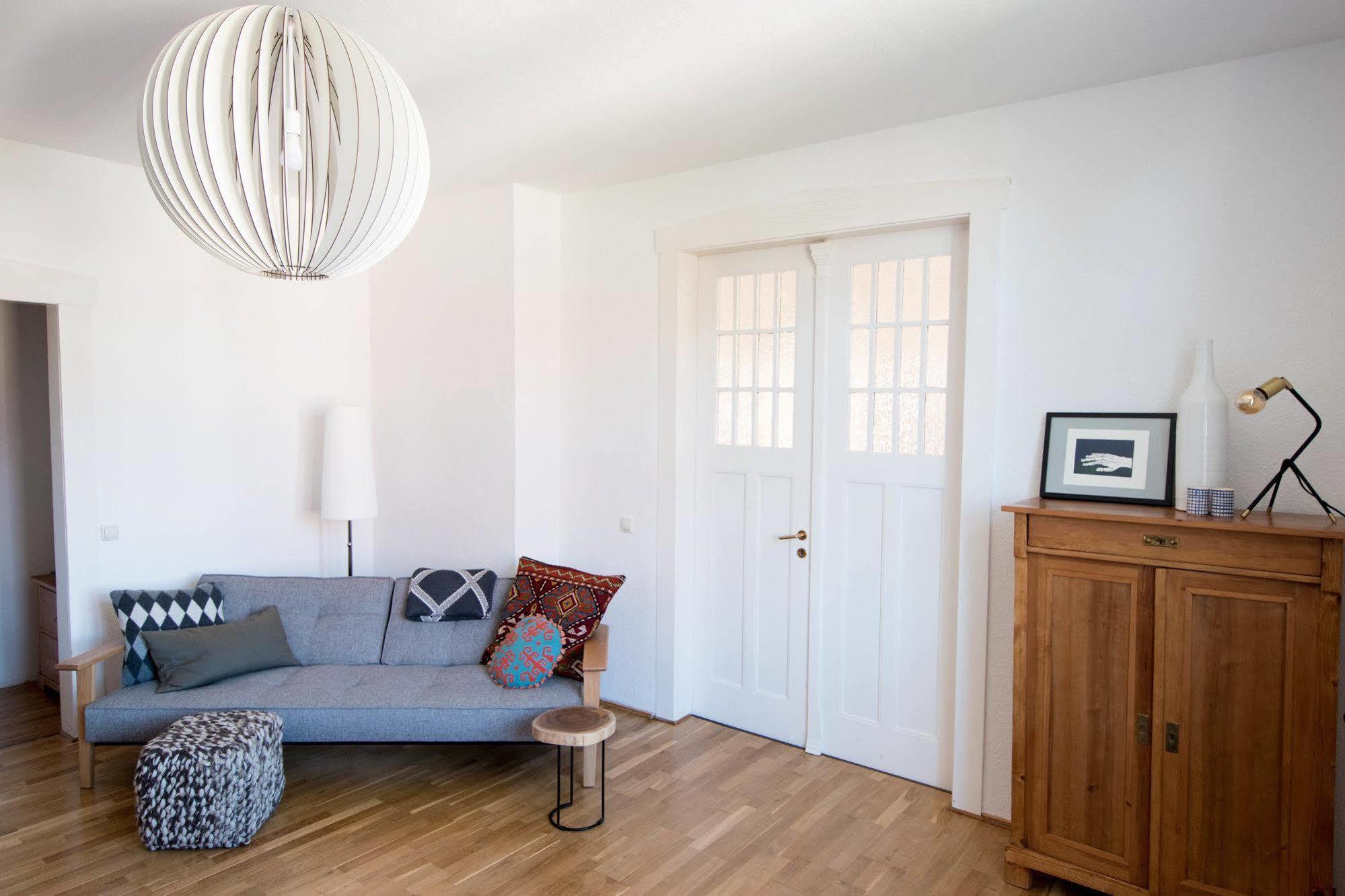 Apartment Modern Design Im Klassischem Altbau *