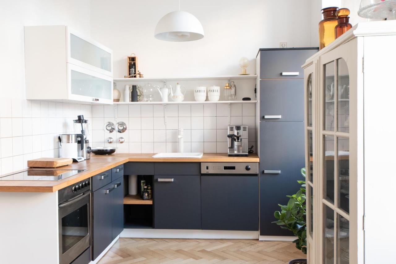 Apartment Modern Design Im Klassischem Altbau Weimar (Thüringen)